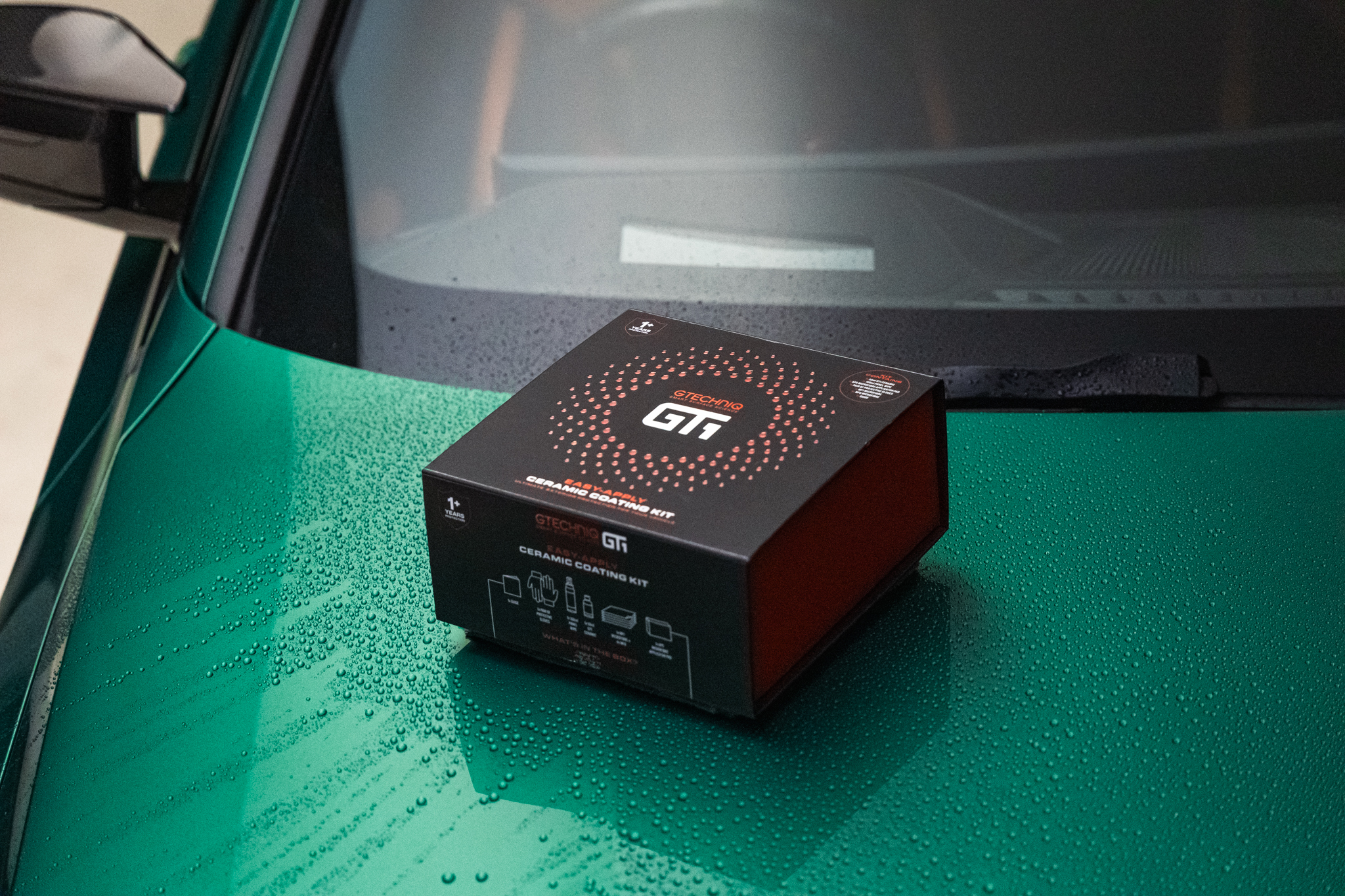 Gtechniq GT1 Easy Apply Ceramic Coating Kit box